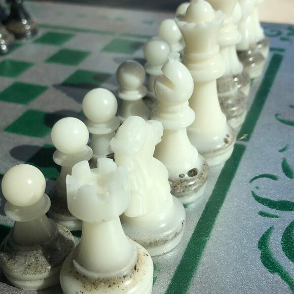 Chess Set - Green Silver - Picture 3 of 10